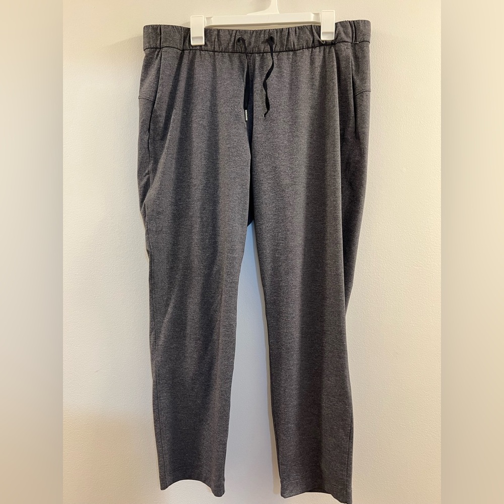 12. Lululemon On The Fly Pant *27" Heathered Black - Picture 6 of 16
